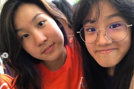 妈妈和女儿长得很像怎么形容