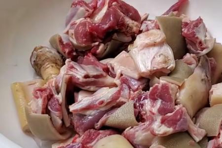 百色羊肉的做法