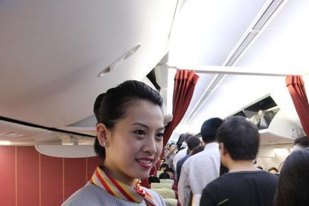 头等舱容易认识空姐吗