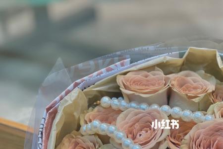 83朵卡布奇诺玫瑰花语