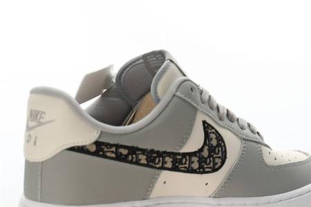 nike小迪奥中帮和低帮区别