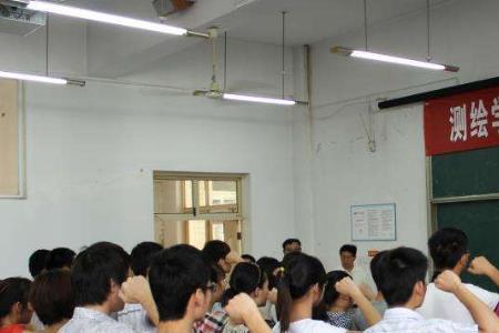 警校生入党名额多吗