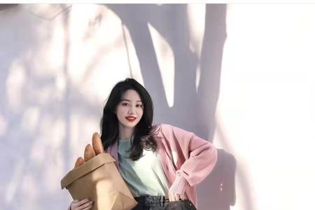 女生夏天相亲穿短袖合适吗