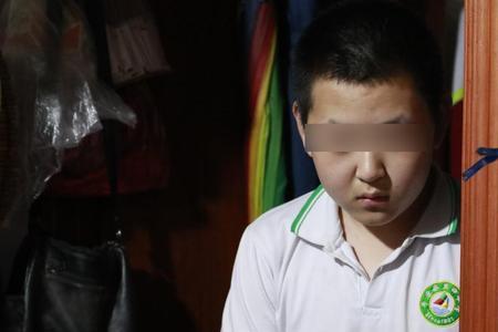 父亲去世孩子上学需要什么证件