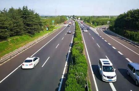 高速公路通行时间是全天24小时吗