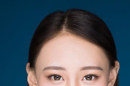 运动员拍证件照穿什么衣服