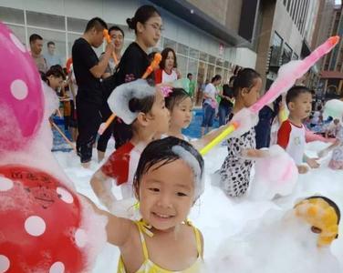泡沫之夏的泡沫是什么做的