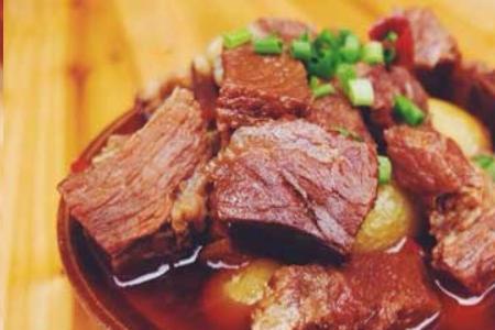 牛脖骨和牛腱可以一起烧吗