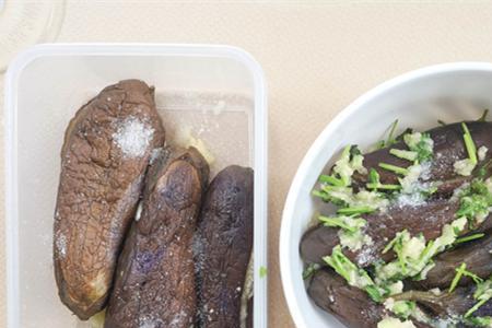 茄梗腌制方法
