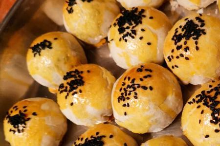 100个蛋黄酥需要几斤面皮