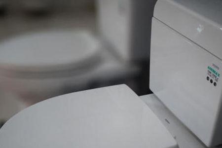 家里换抽水马桶多久