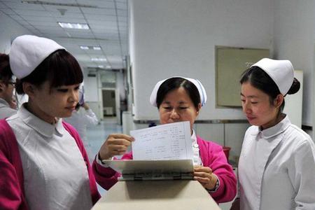 做护工需要什么条件