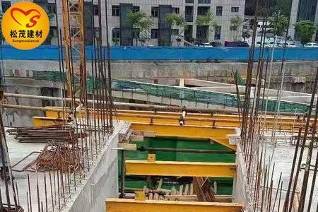 外架高度要高出楼面多少