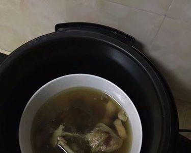 鸭子汤里鸭肝怎么是黑色的