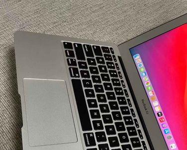 i55250u是苹果哪一年生产