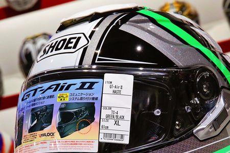 shoei gt air2代跟1代的区别