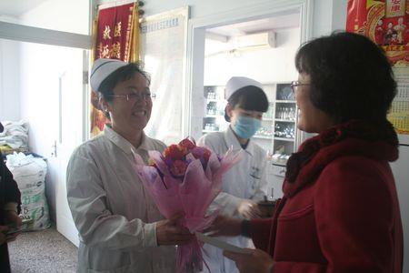 工会三八妇女节送鲜花可以吗