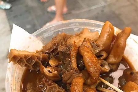路边吃的牛杂是怎么加热的