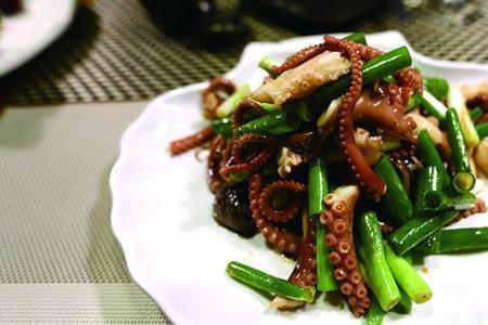 竖心旁代表肉吗