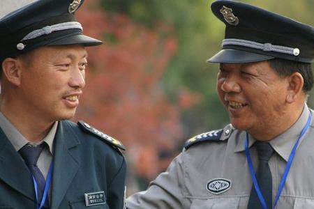 物业为什么不能直招保安