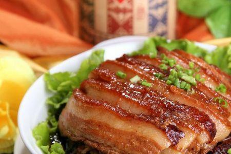 王刚梅菜扣肉做法