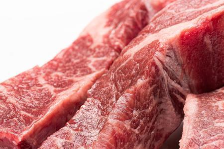 亚硝酸钠对牛肉发色的原理