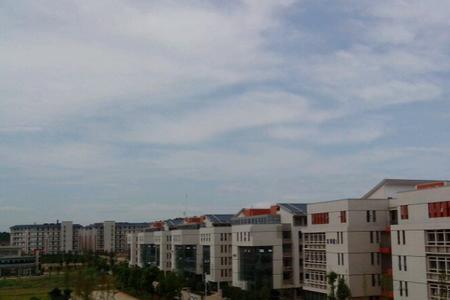 衡阳高铁学院学费