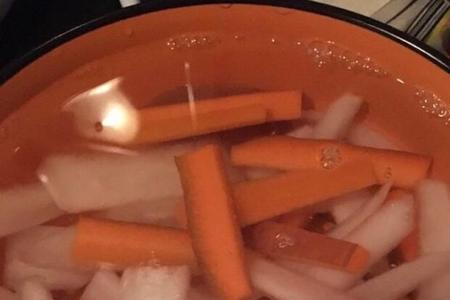 广东酸萝卜的水白糖醋的比例