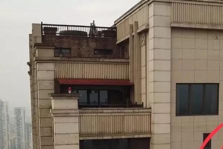楼顶加装护栏属于违建吗