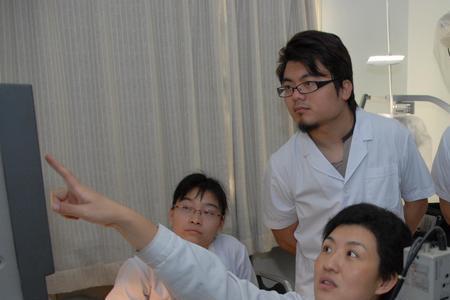 学眼科好学吗