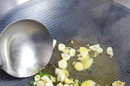 抓锅抓不稳怎么回事
