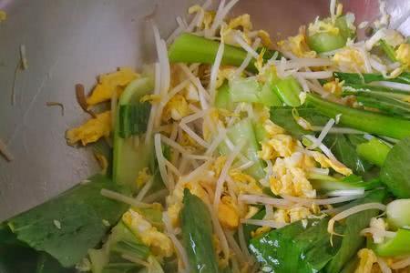 炒面放绿豆芽还是黄豆芽