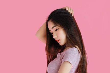 为什么女人也喜欢美女