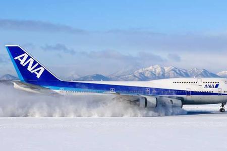 波音777和747哪个飞机大