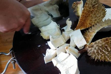 剩下一半带壳榴莲怎么保存