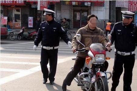 摩托车驾照4000元贵吗