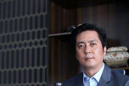 湖南理想房地产董事长