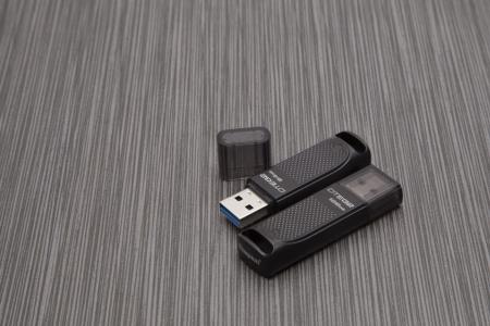买移动硬盘合算还是买U盘合算