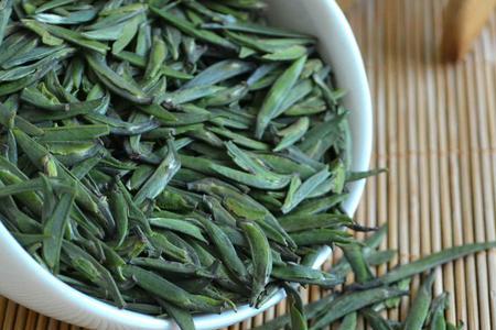 竹叶青陈茶好还是新茶好