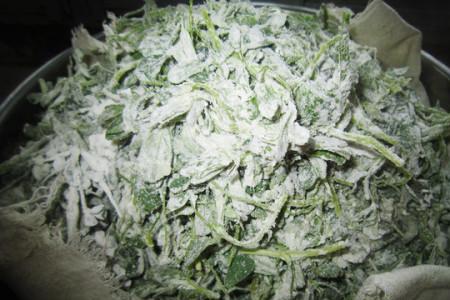 苜蓿麦饭为什么放碱面