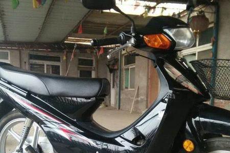 豪爵125弯梁车