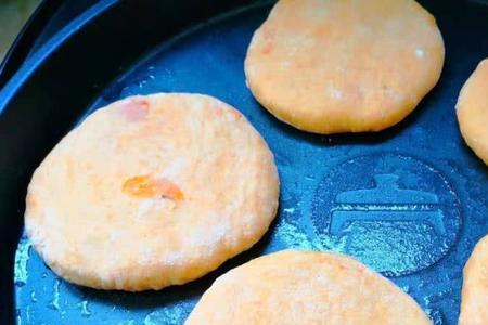 柿子和面做饼需要放碱吗