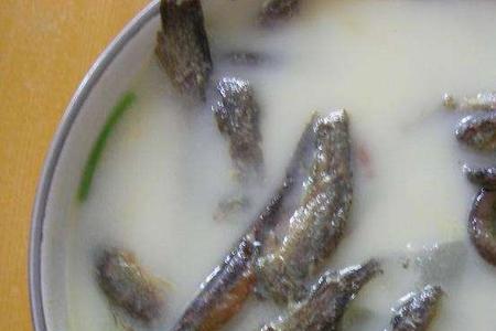 泥鳅炖冬瓜的家常做法