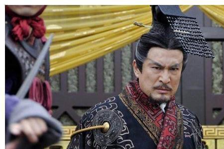 为什么秦王上面还有周天子