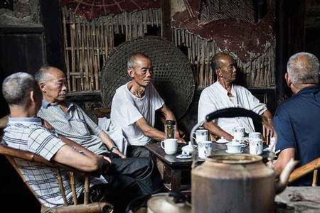 去茶馆喝茶的客人叫什么