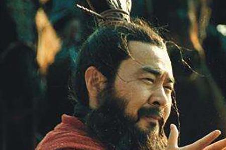 曹操统一北方的背景是什么