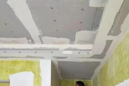 先刷乳胶漆还是集成吊顶