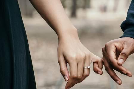 男人对一个女人说家底代表什么