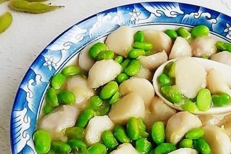 煮青芋头需要放蒜吗