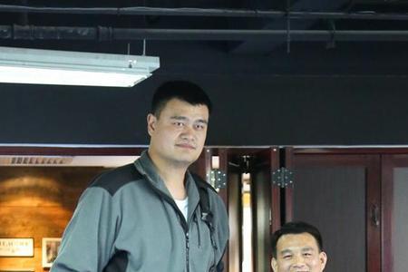 1米5摸高多少正常